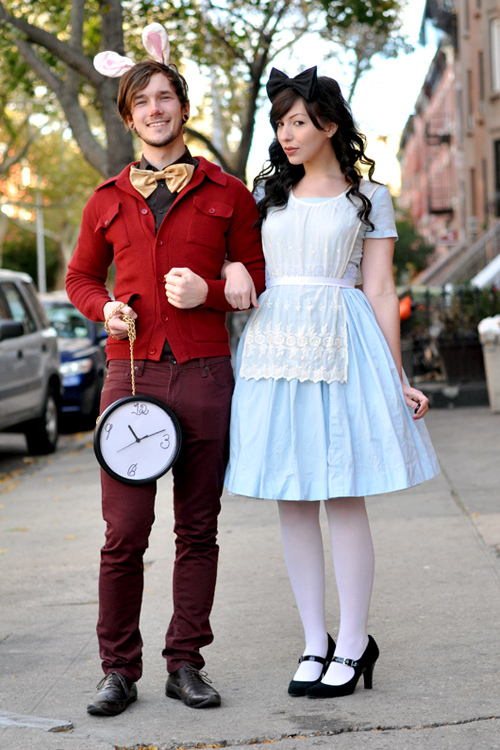 halloween couples costume alice in wonderland white rabbit