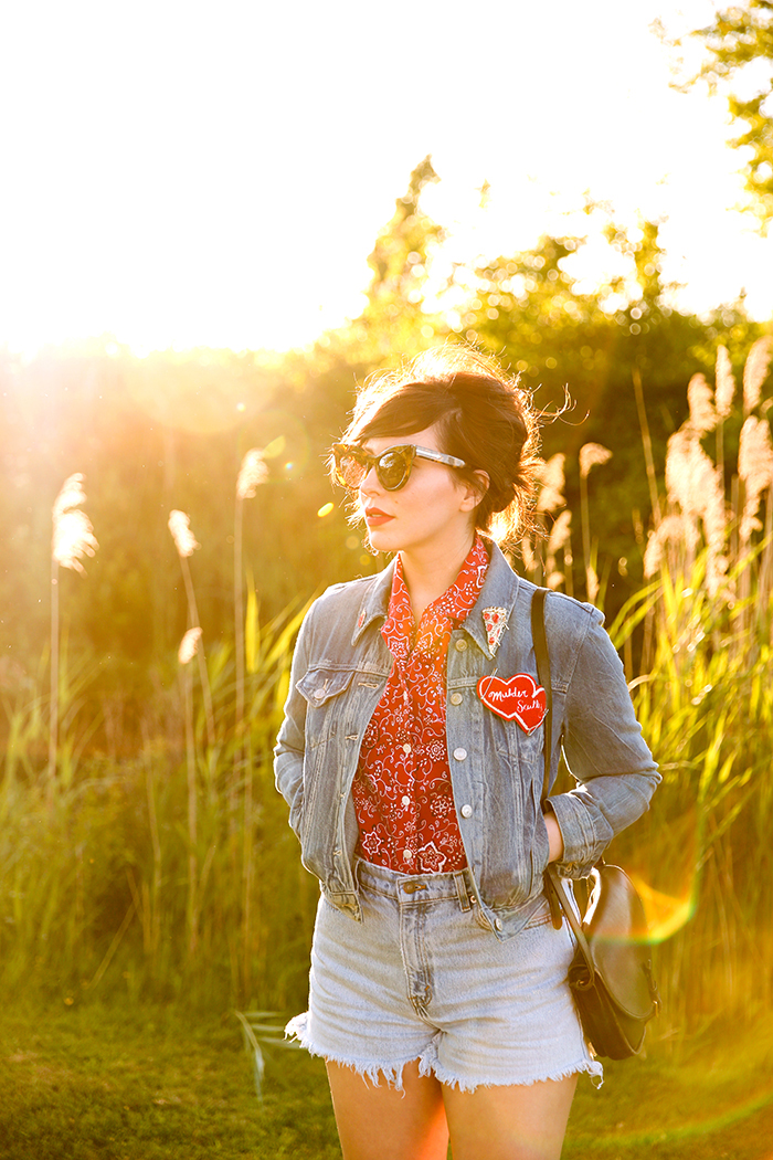 Evelyn Bourdon thrifted bandana shirt and denim shorts-2