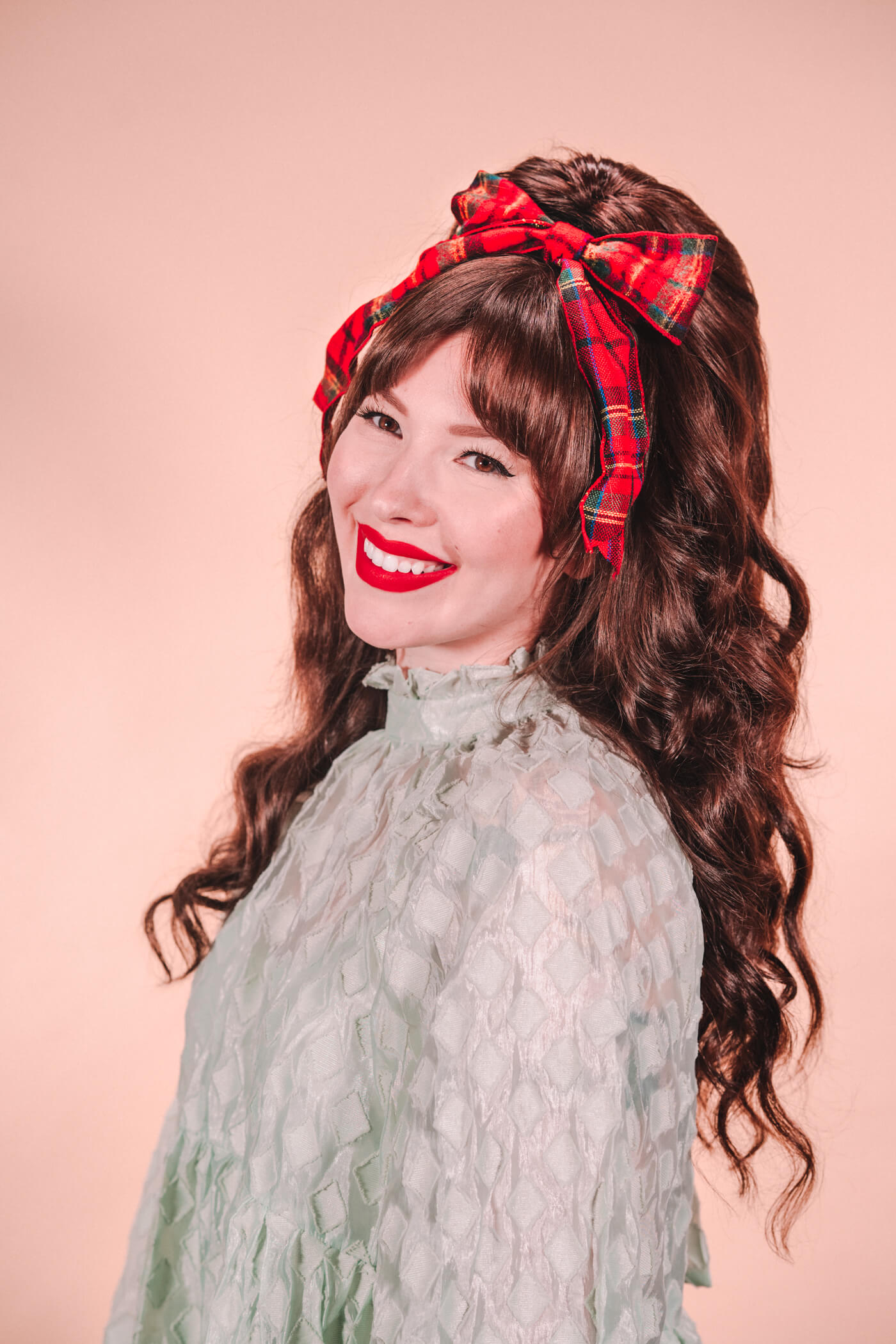 retro holiday hair tutorial with lots of volume