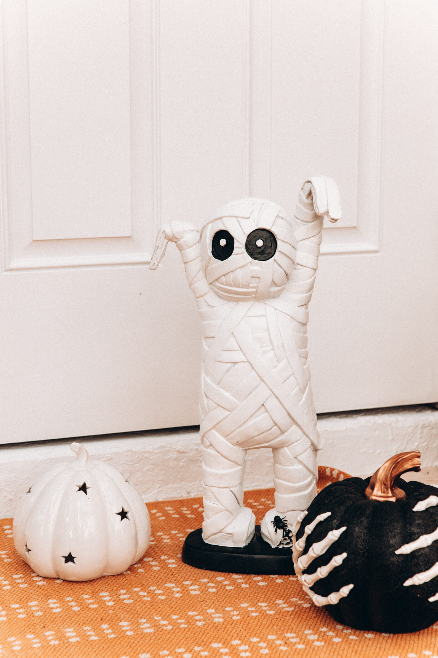 mummy and black and white pumpkins from hoemgoods