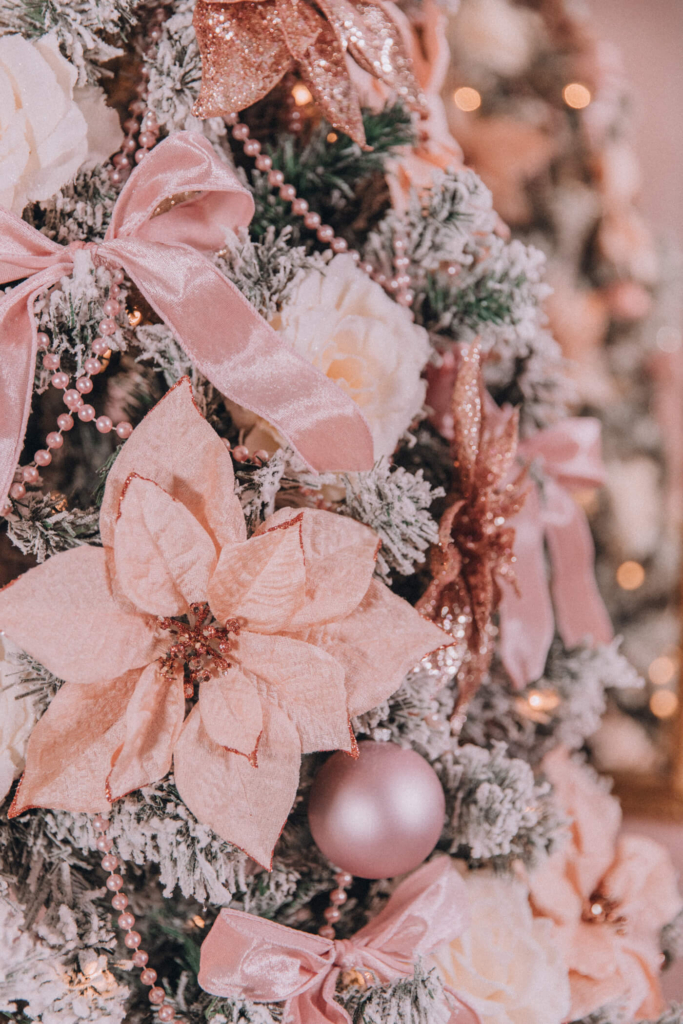 Evelyn Bourdon's soft pink christmas decor