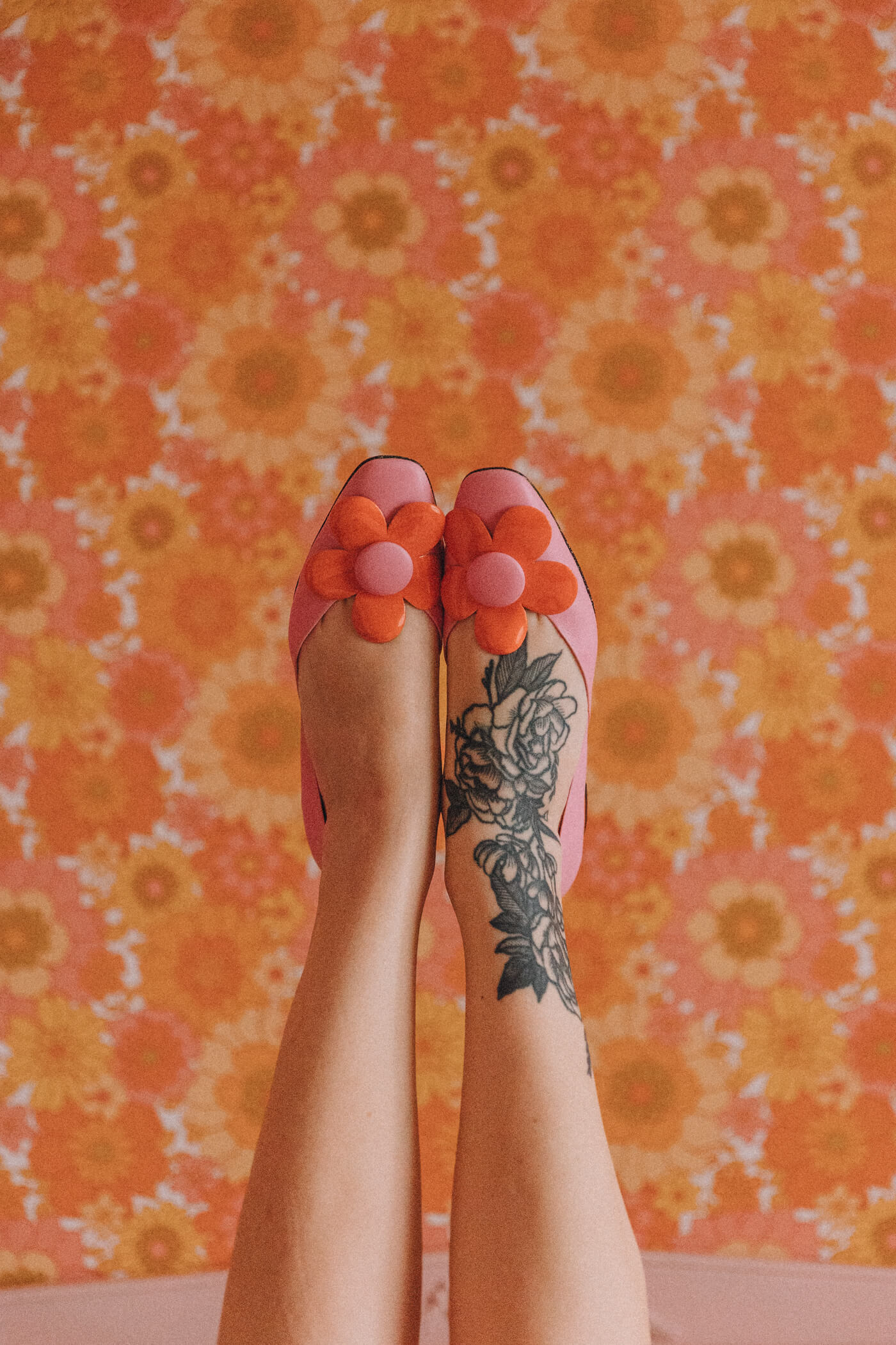 mod 60s flower flats